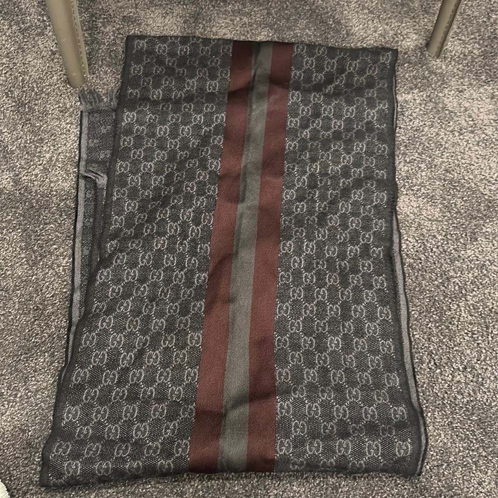 gucci men’s scarf